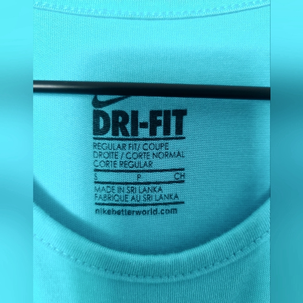 Nike Logo Muscle Tank - Picture 3 of 3